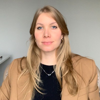 Dra. Martina Zaguini Francisco Dra. Martina Zaguini Francisco